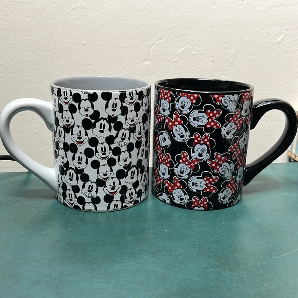 New Disney Mickey and Minnie mouse coffee mug set